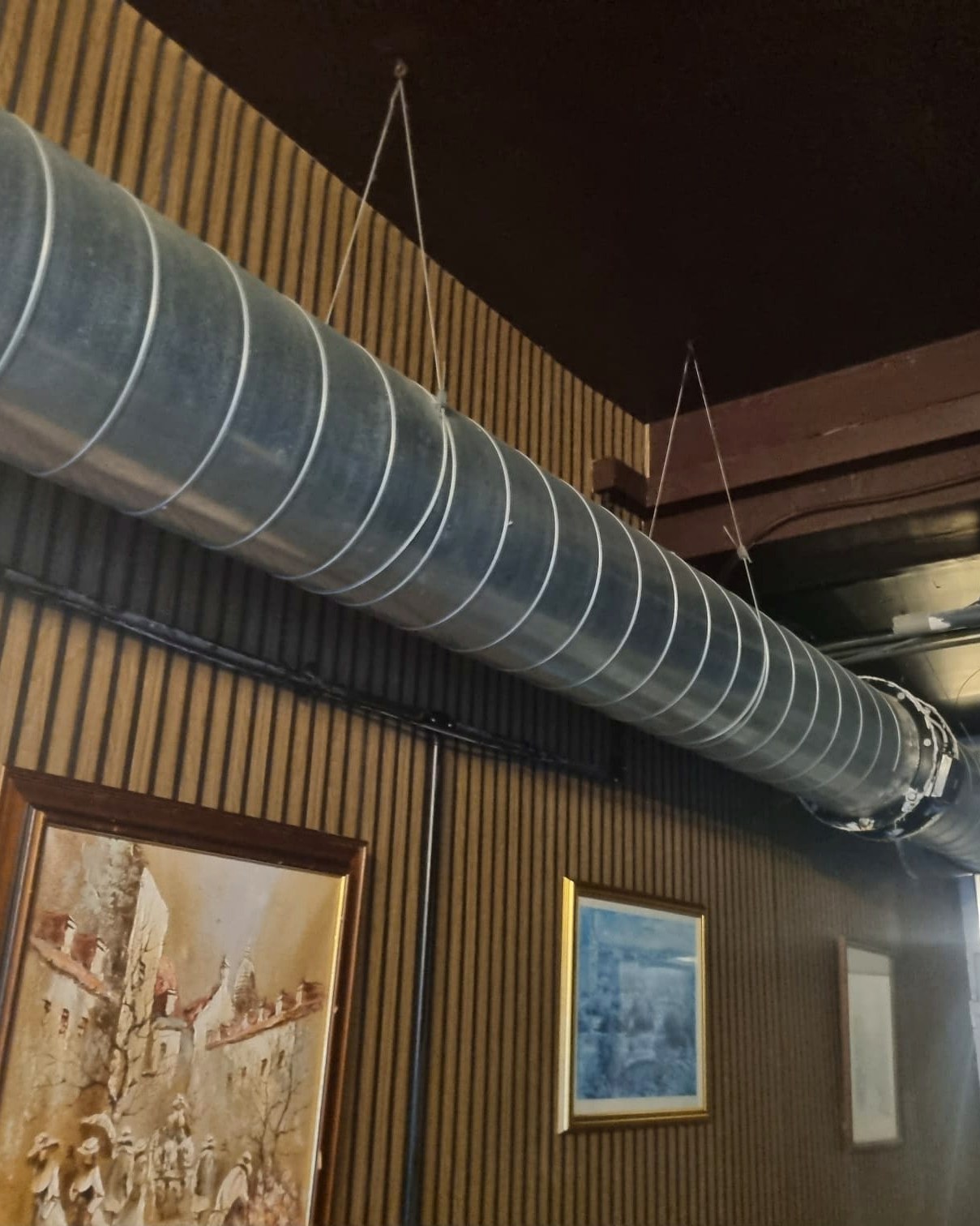 Commercial kitchen extract ductwork installation